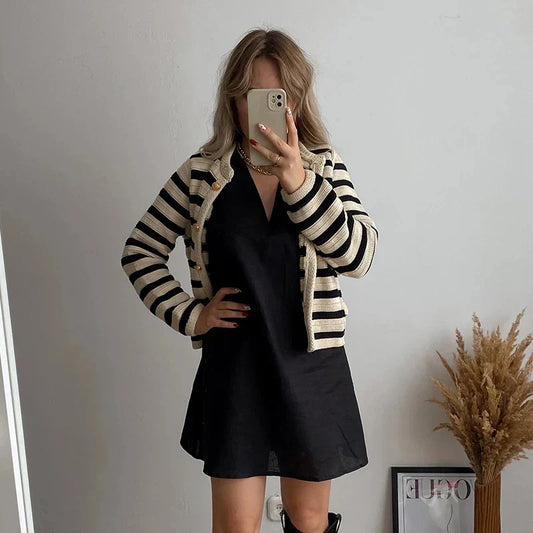Paris V Yaka Mini Elbise